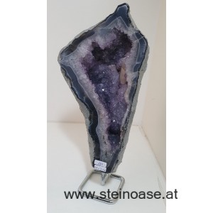 Amethyst Druse mit Calcit auf Ständer